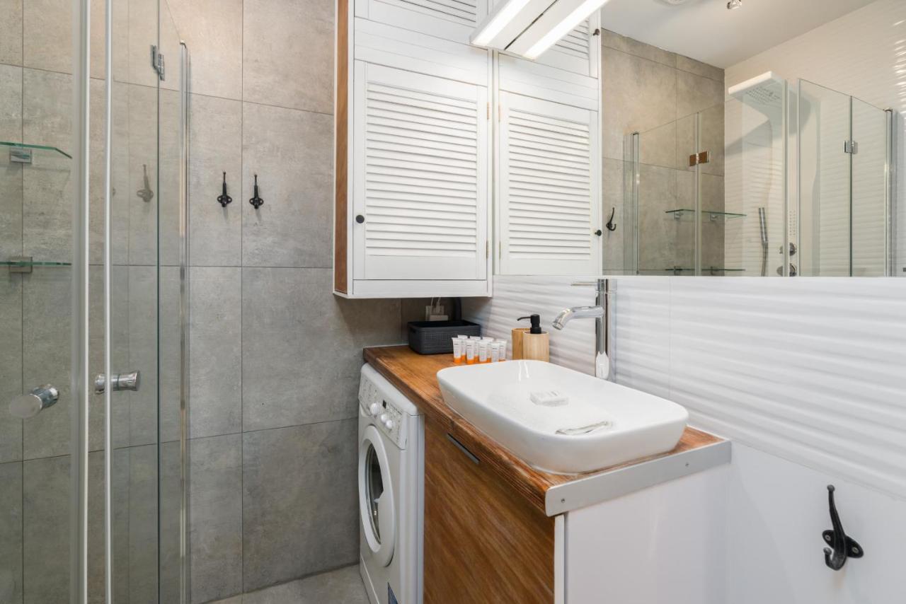 Apartment Poznan Old Town Strzelecka By Noclegi Renters エクステリア 写真